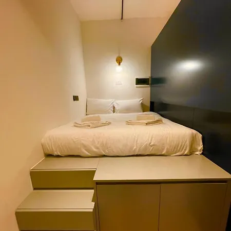 Апартаменты Brand New Converted Valletta Loft