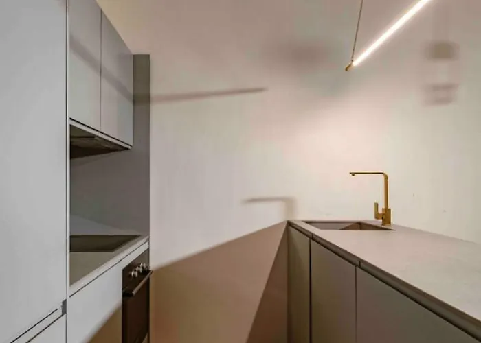 Апартаменты Brand New Converted Valletta Loft *